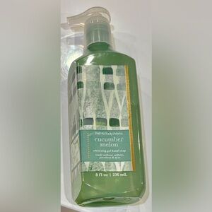 Bath & Body Works Cucumber Melon Cleansing Gel Hand Soap - Green and Gold